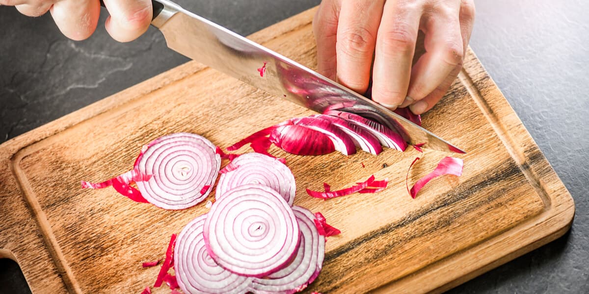 cutting-onion-1